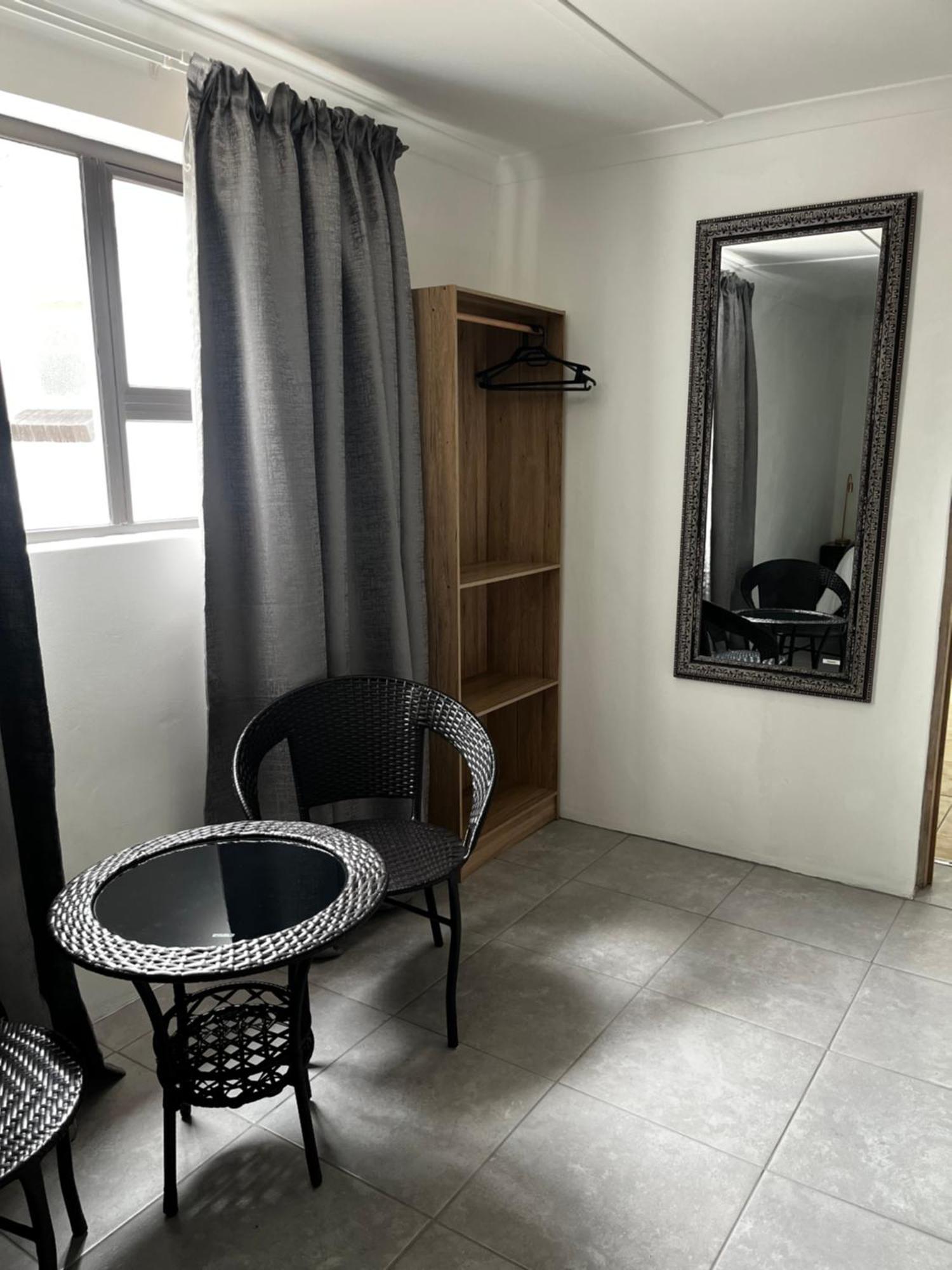 Cradock Guest House & Self Catering Kültér fotó