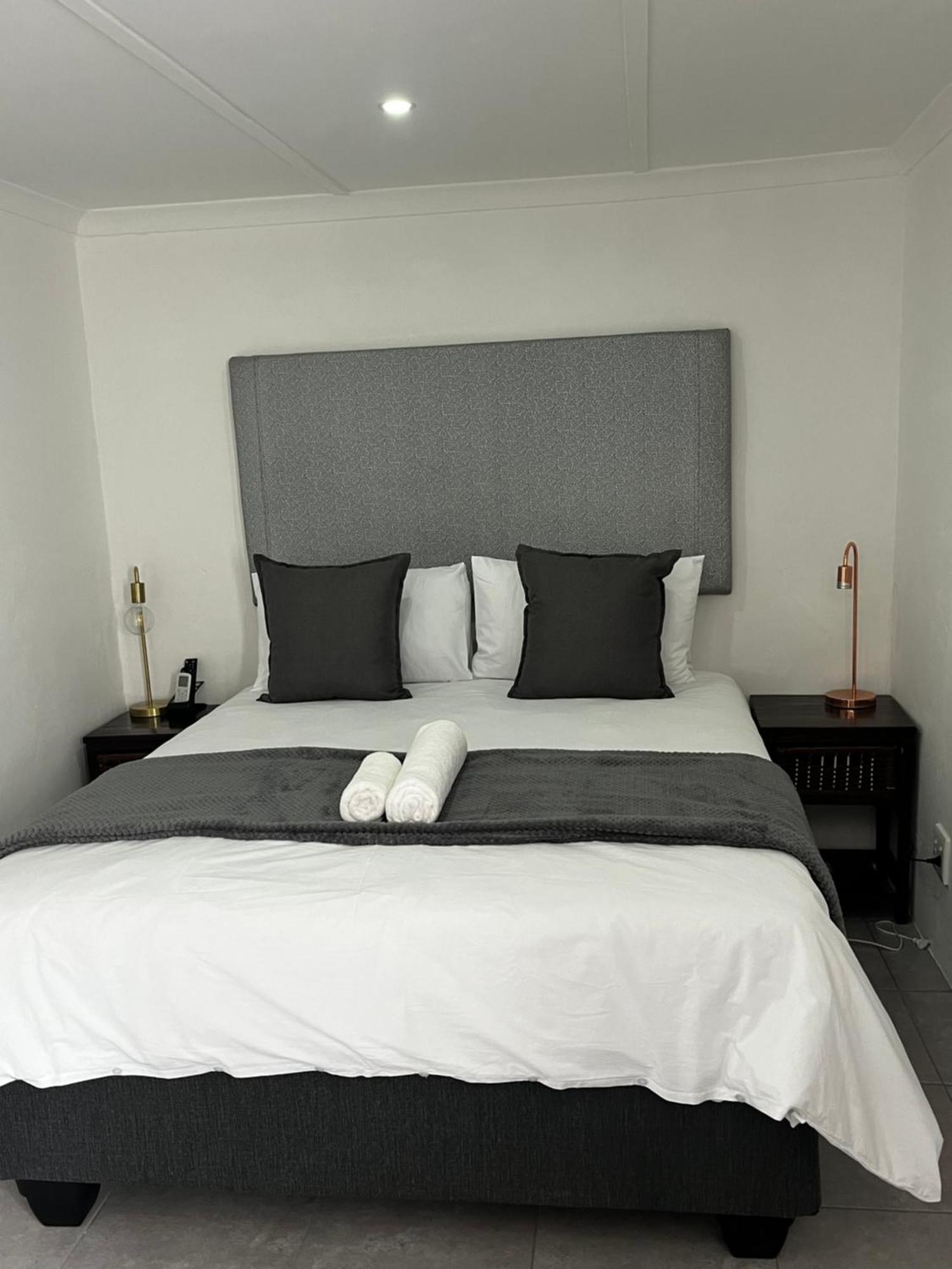 Cradock Guest House & Self Catering Kültér fotó