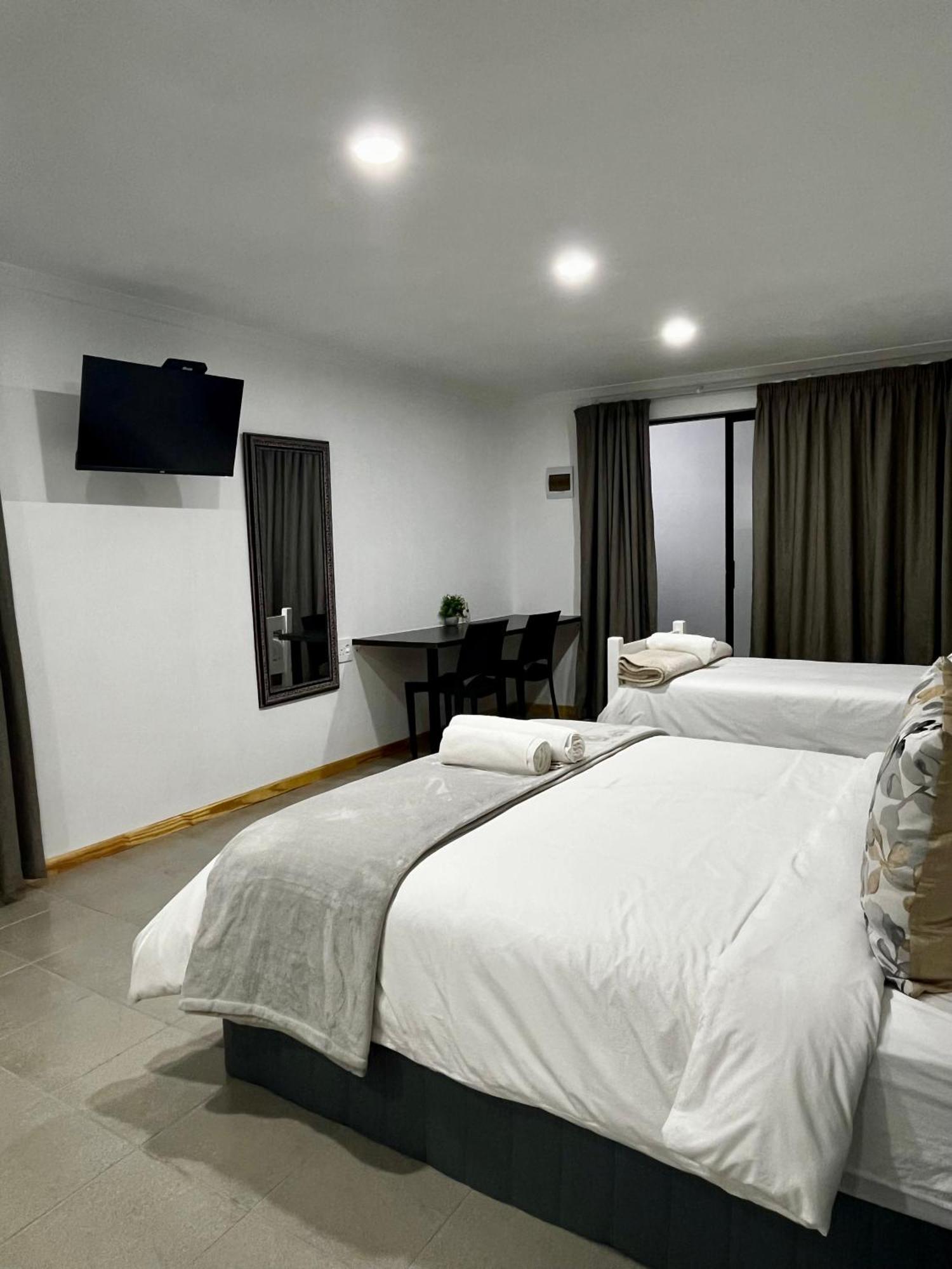 Cradock Guest House & Self Catering Kültér fotó
